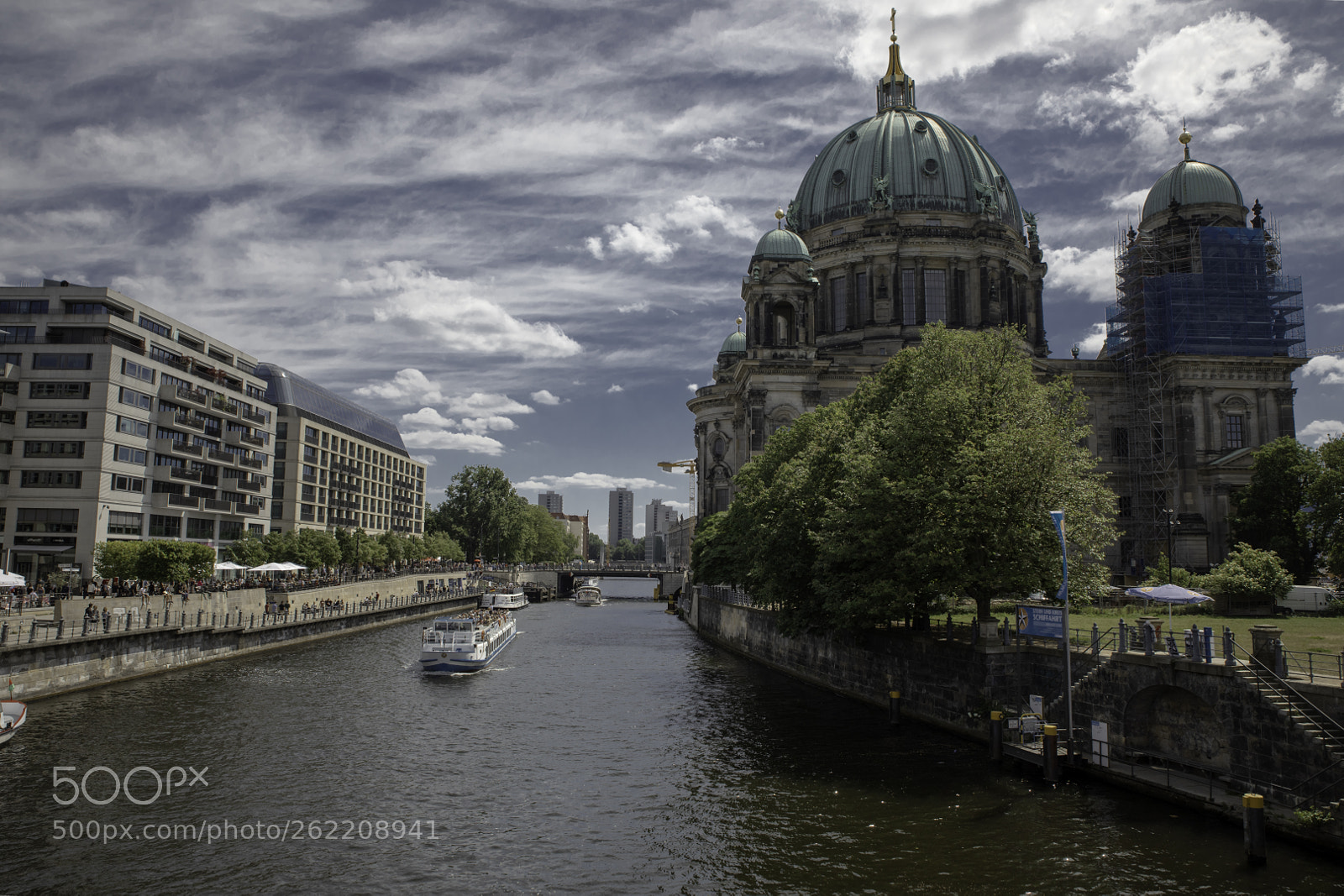 Canon EOS 5D Mark IV sample photo. Berlin photography