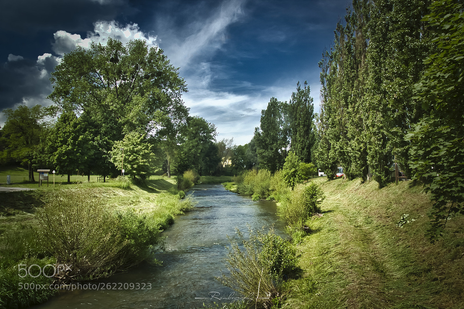 Canon EOS 600D (Rebel EOS T3i / EOS Kiss X5) sample photo. By the river cirocha photography