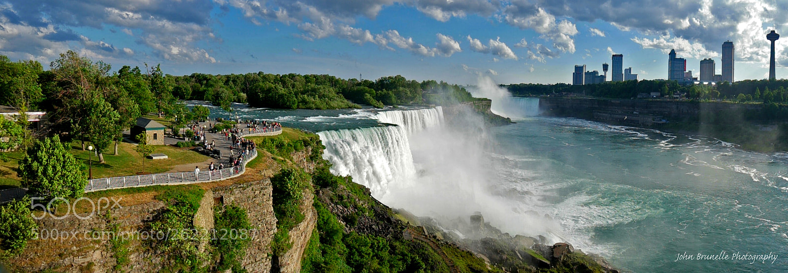 Samsung NX500 sample photo. Niagra falls 2 june 14 photography