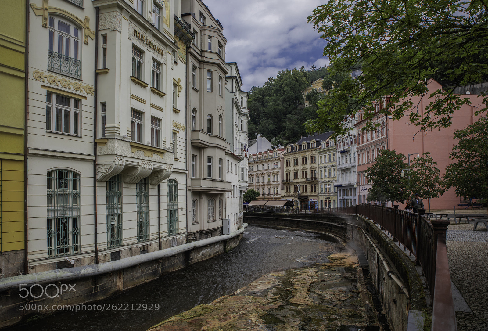 Canon EOS 5D Mark IV sample photo. Karlovy vary(detail) photography