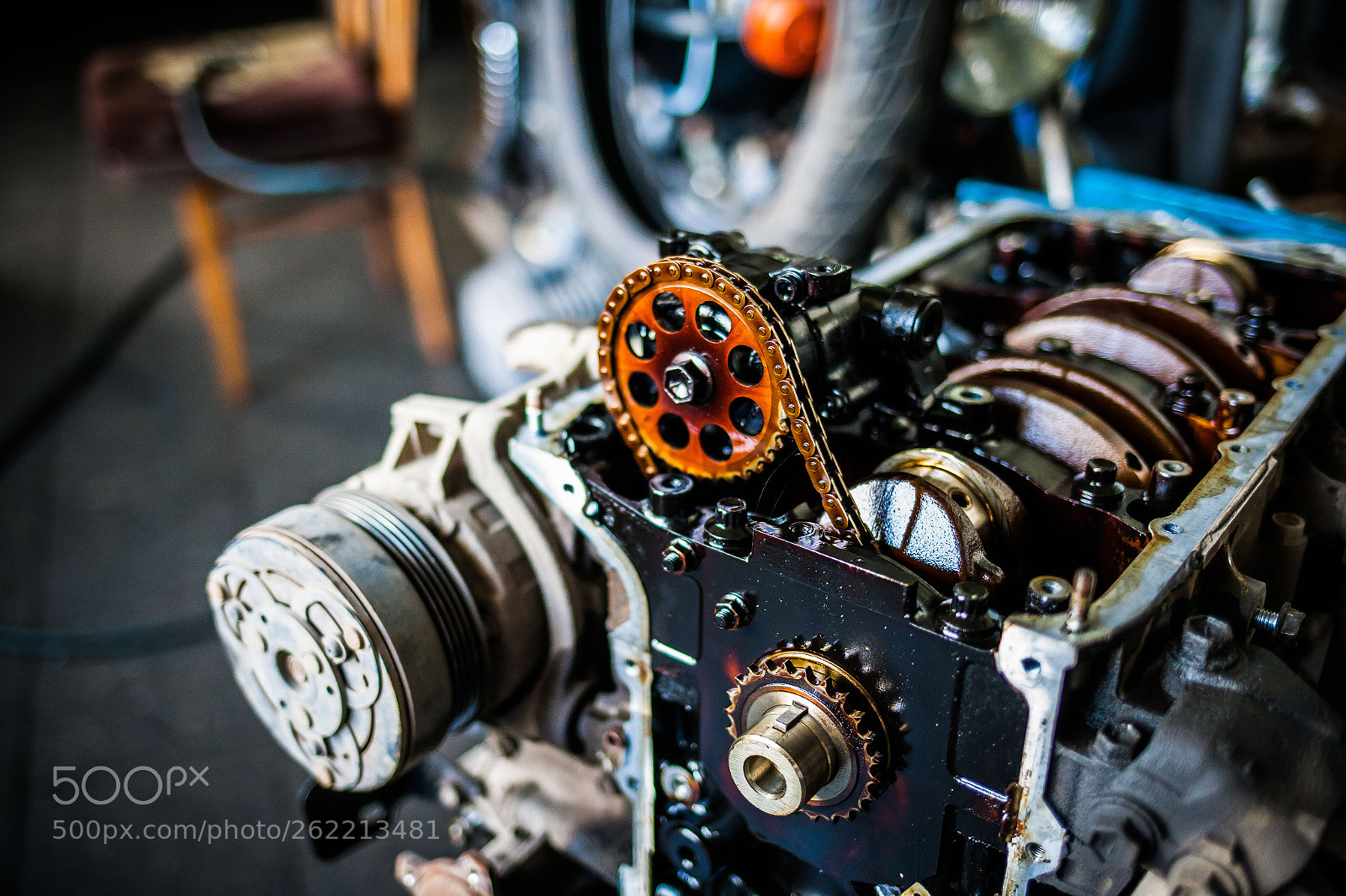 Canon EOS-1Ds Mark II sample photo. Car service photography