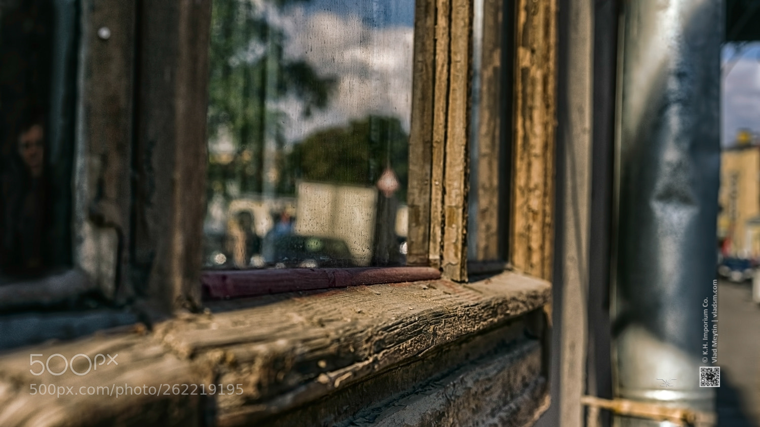 Sony a7 sample photo. An old window st photography