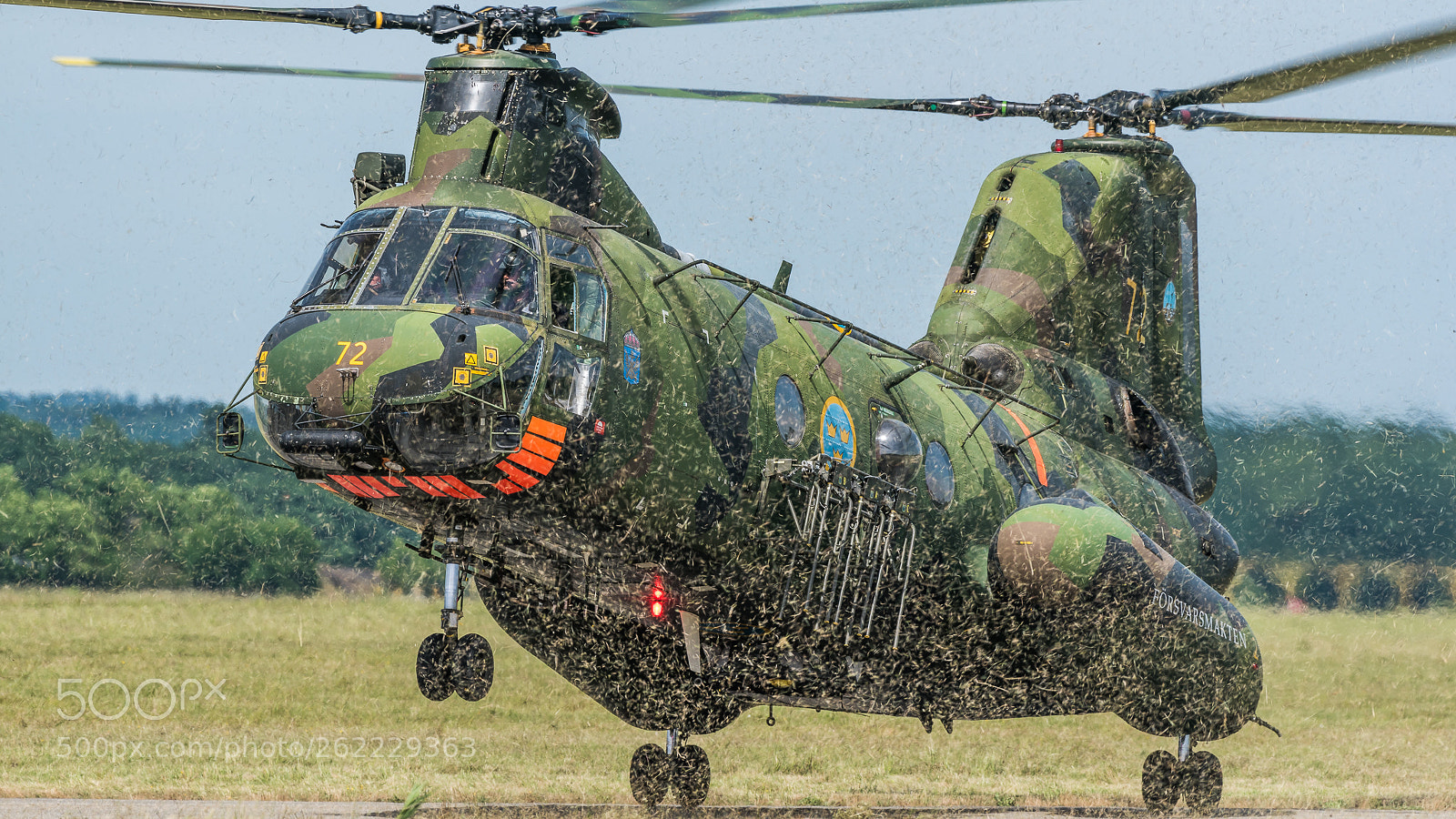 Nikon D750 sample photo. Boeing kawasaki vertol 107 photography