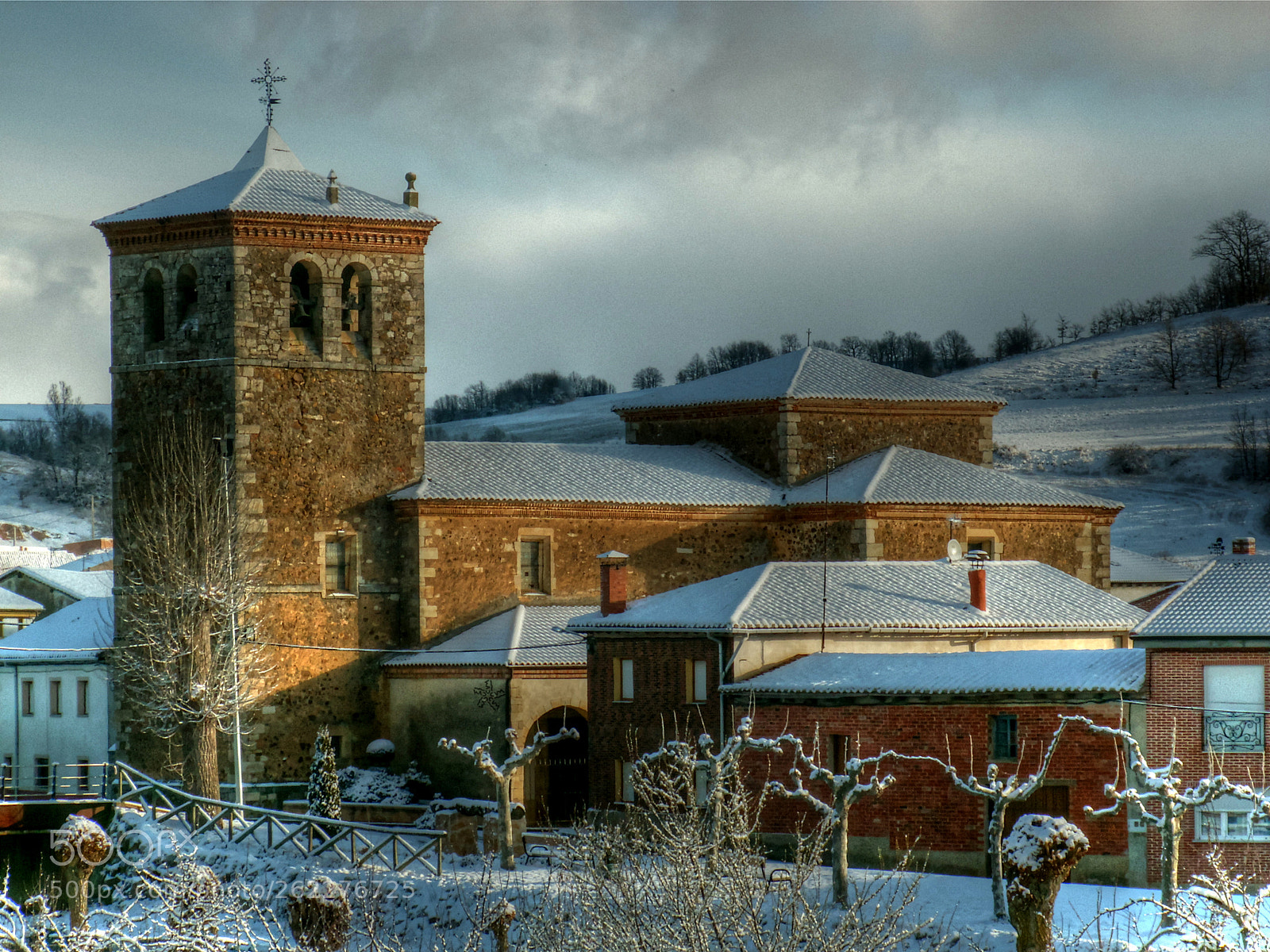 KONICA MINOLTA DiMAGE Z5 sample photo. Church of saint bartholomew photography