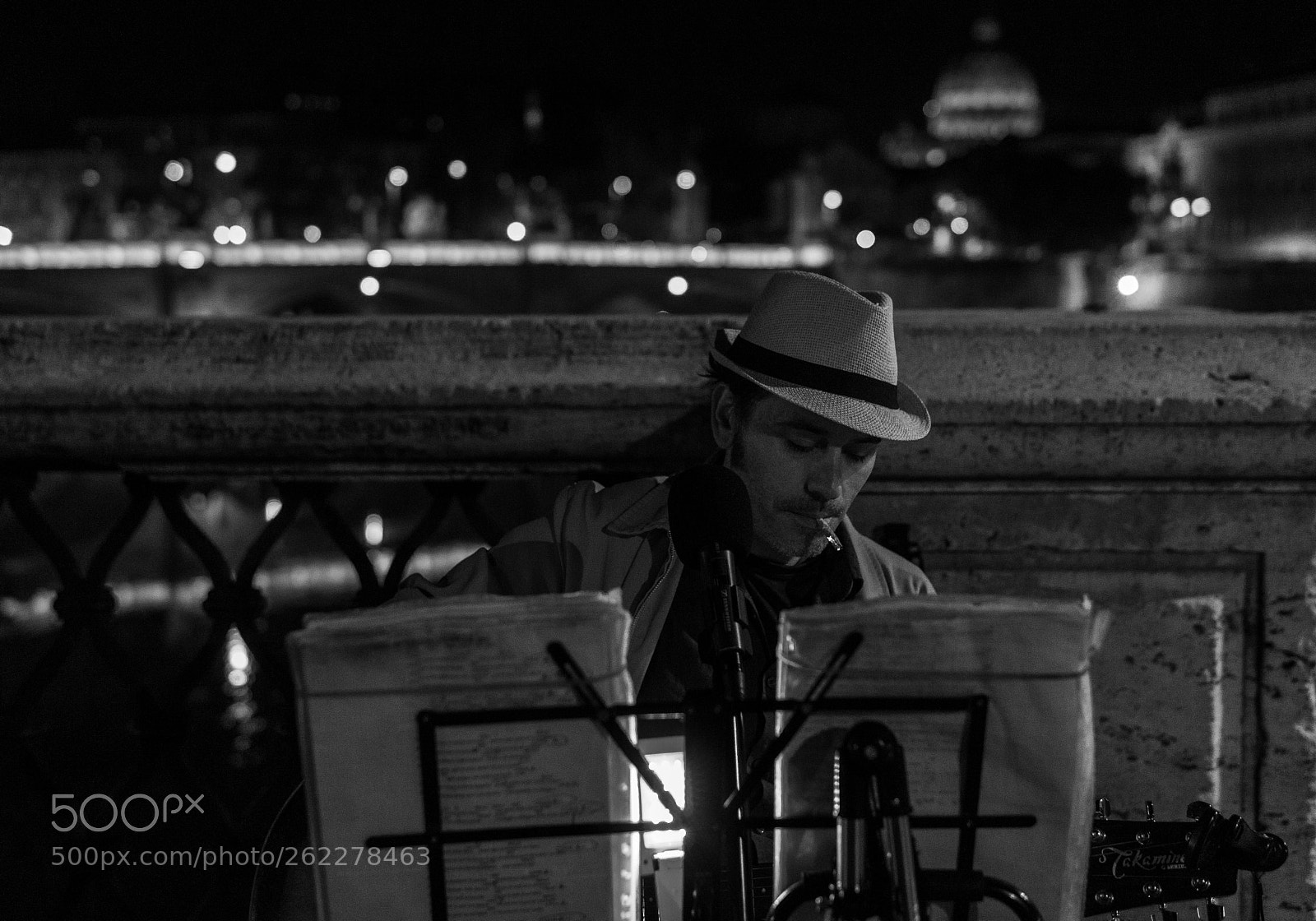 Sony a6000 sample photo. Musician in rome photography