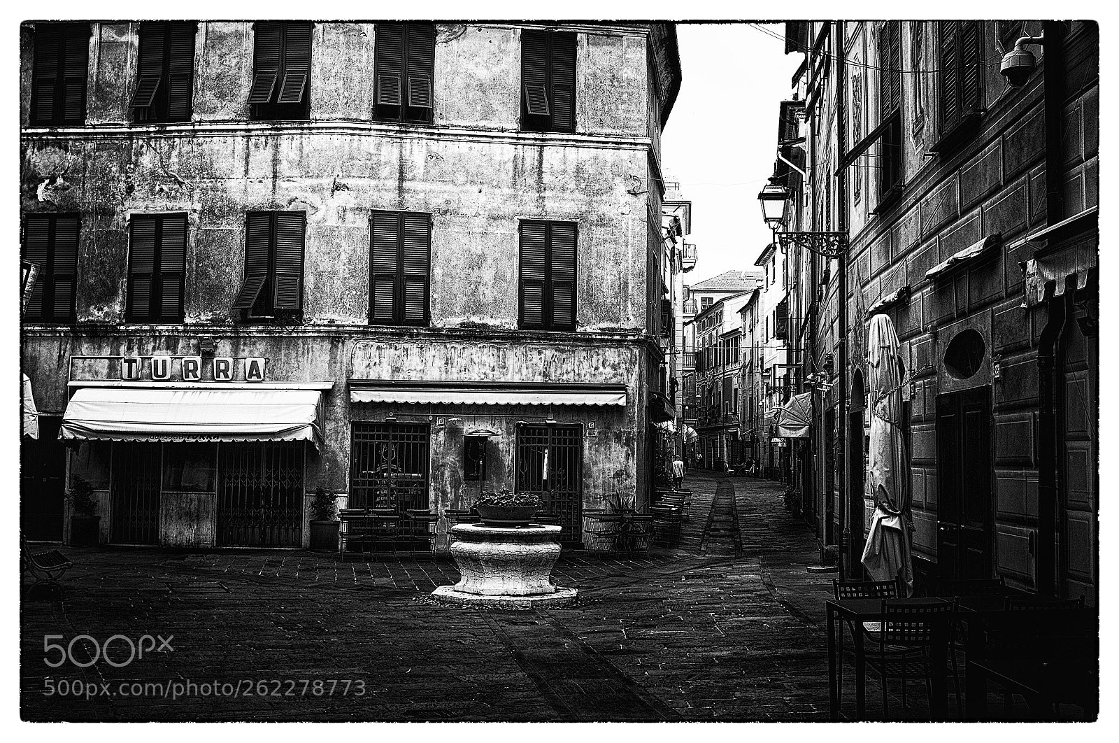 Fujifilm X100S sample photo. Rapallo in the morning photography