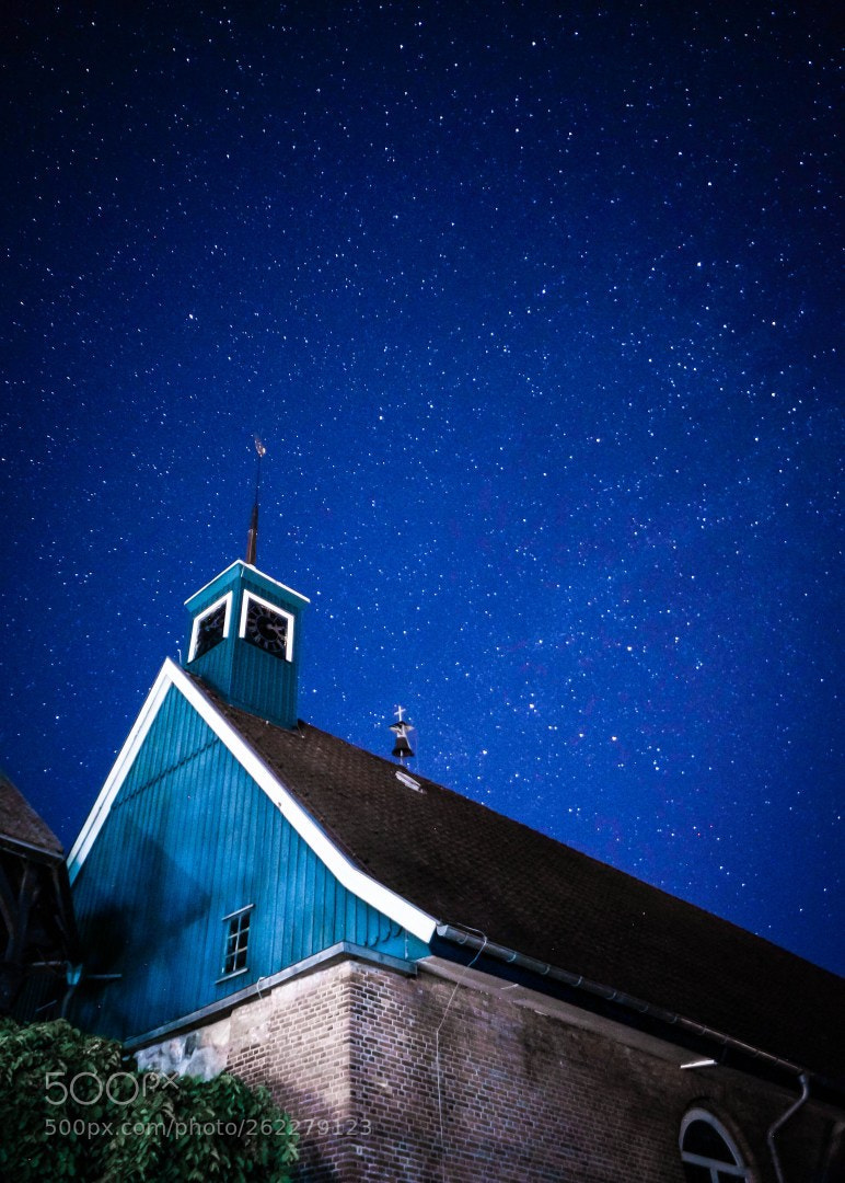 Sony Alpha NEX-5R sample photo. Heiligenstedten nightshot photography