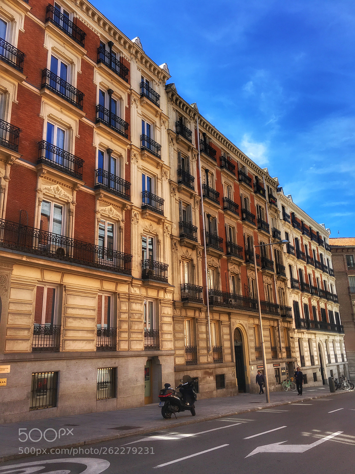 Apple iPhone 6s Plus sample photo. Madrid photography