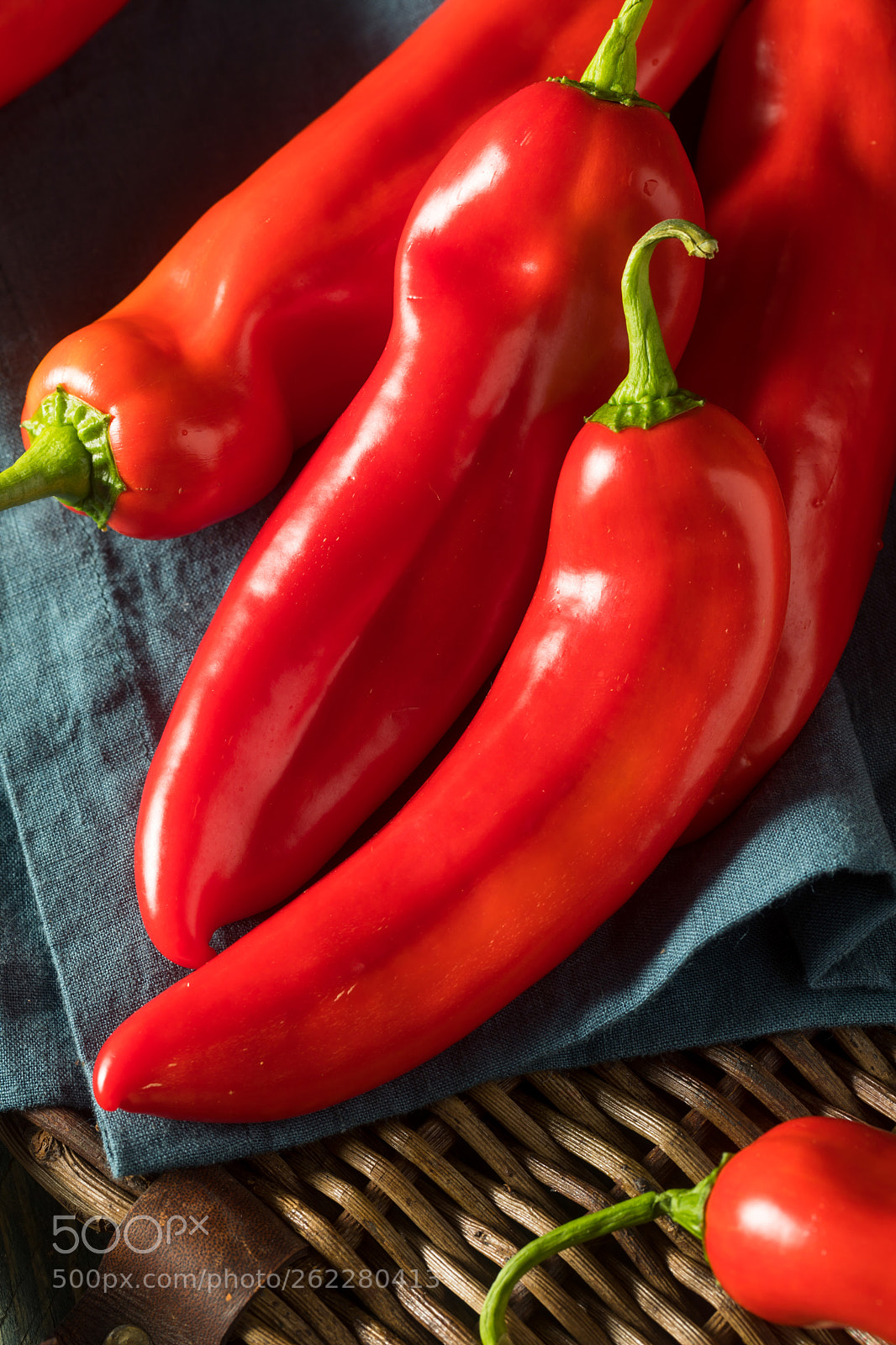 Canon EOS 5D Mark IV sample photo. Raw organic sweet red photography