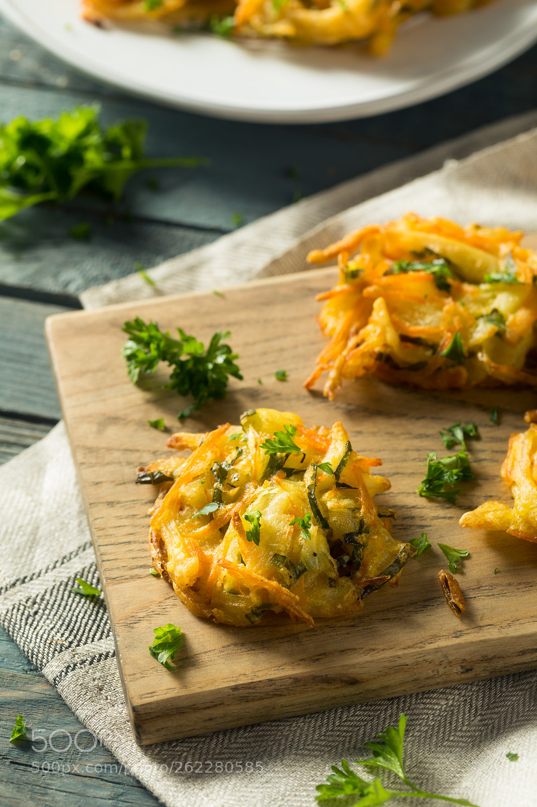 Canon EOS 5D Mark IV sample photo. Homemade fried vegetable birds photography