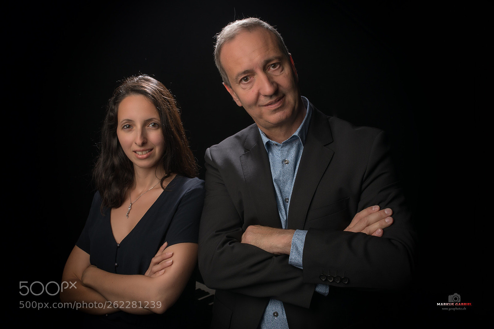 Canon EOS 5D Mark IV sample photo. Tinted moon photography