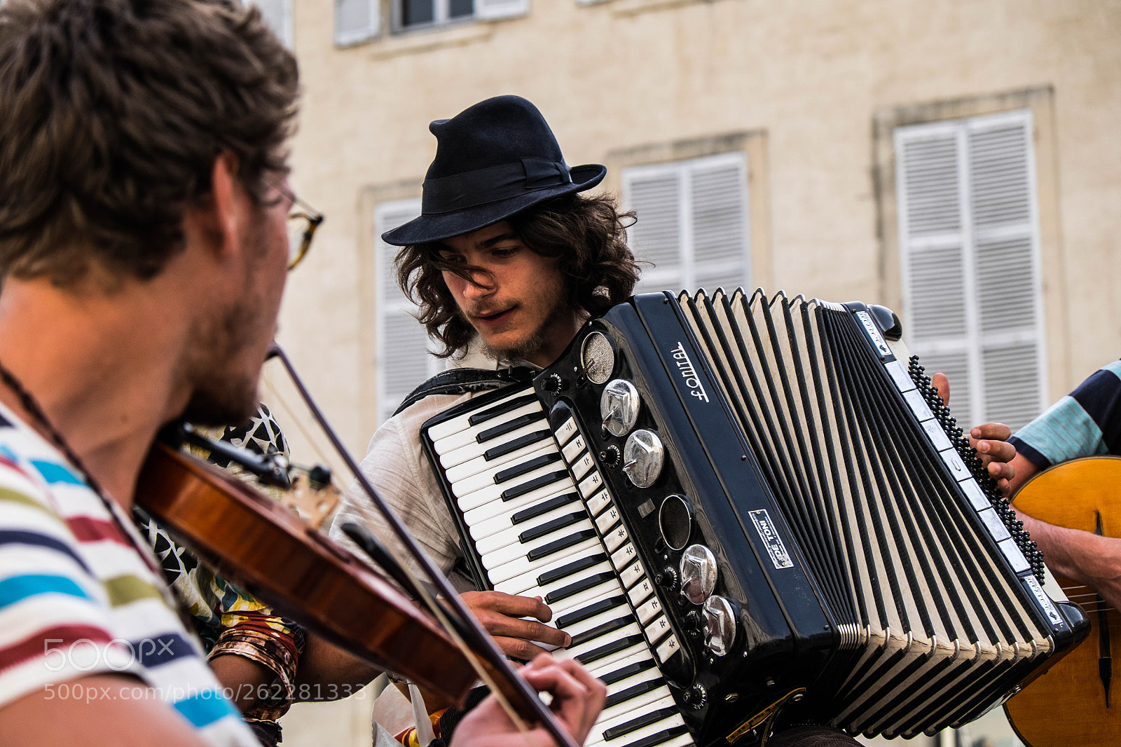 Fujifilm X-T1 sample photo. Buskers photography