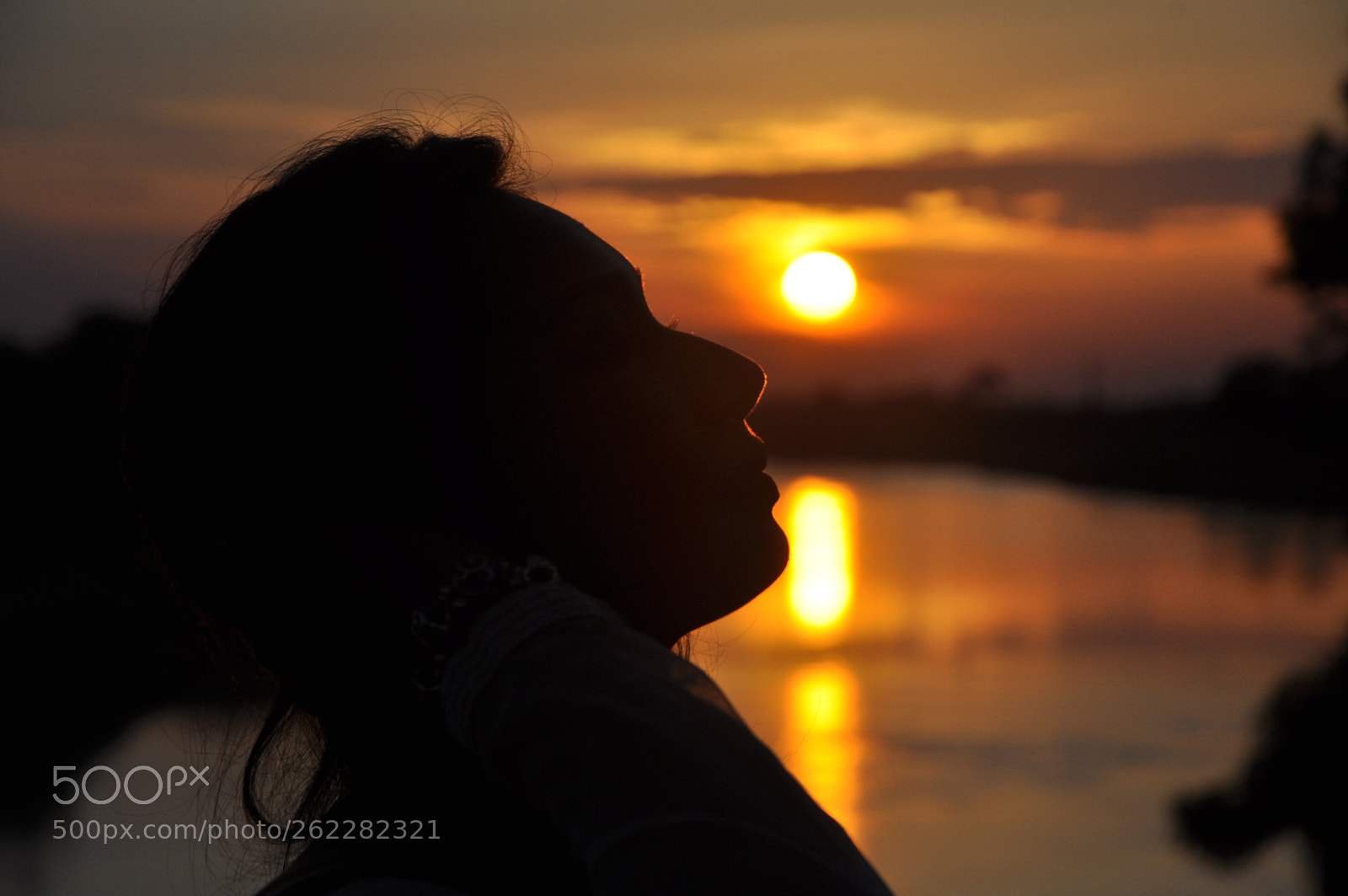 Nikon D90 sample photo. Sunlight reflection photography