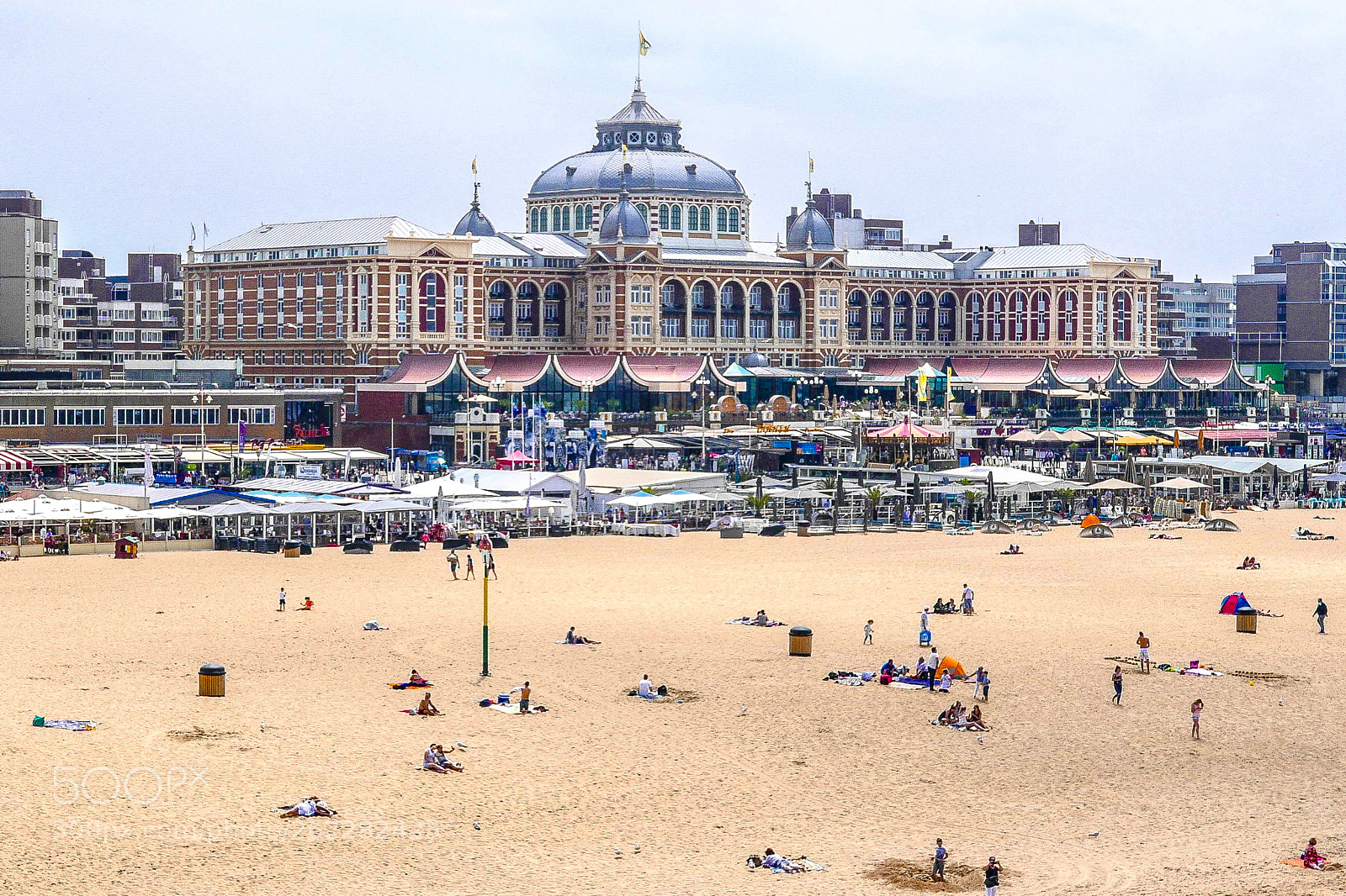 Panasonic Lumix DMC-LX100 sample photo. Scheveningen kurhaus photography