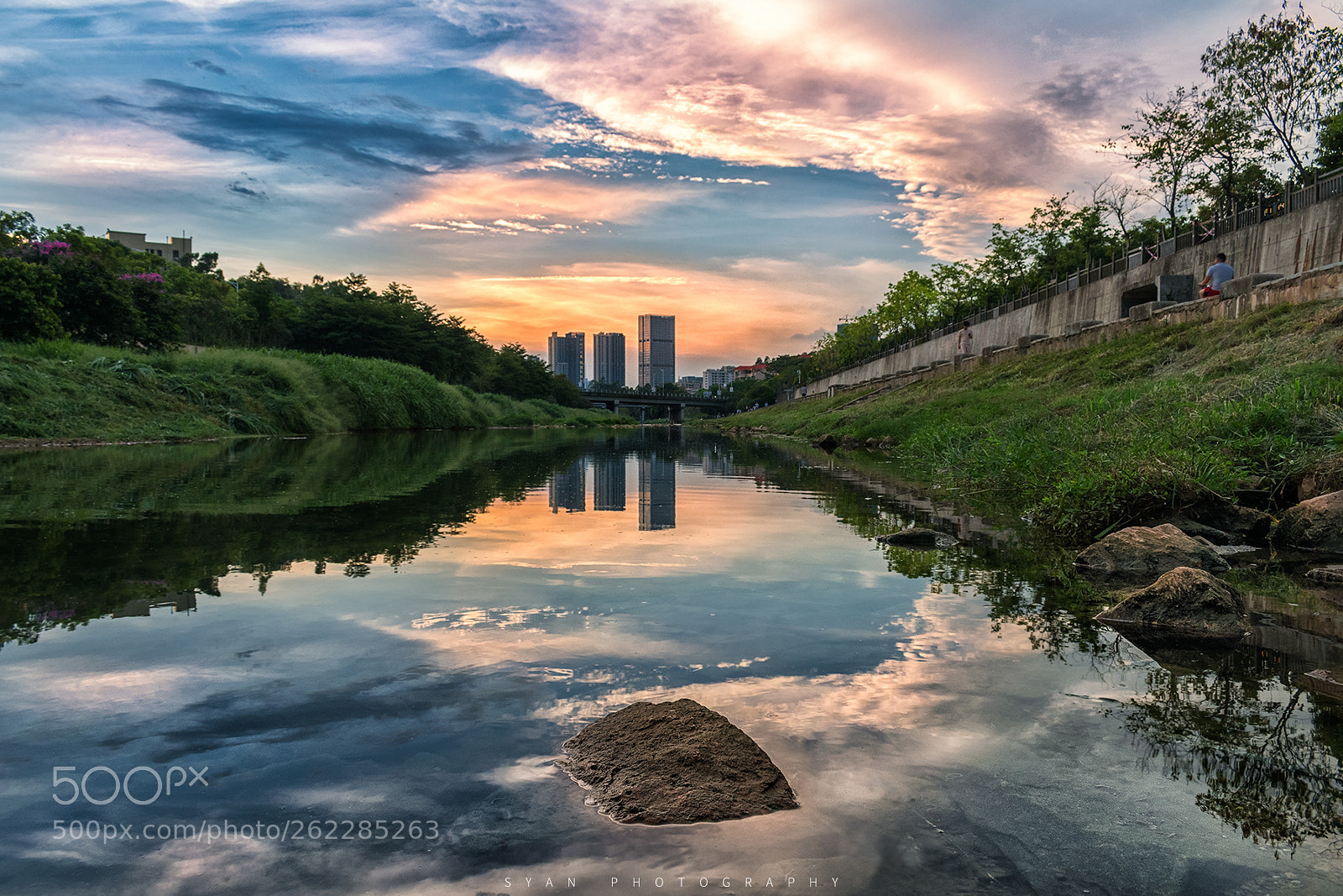 Nikon D5500 sample photo. City edge photography