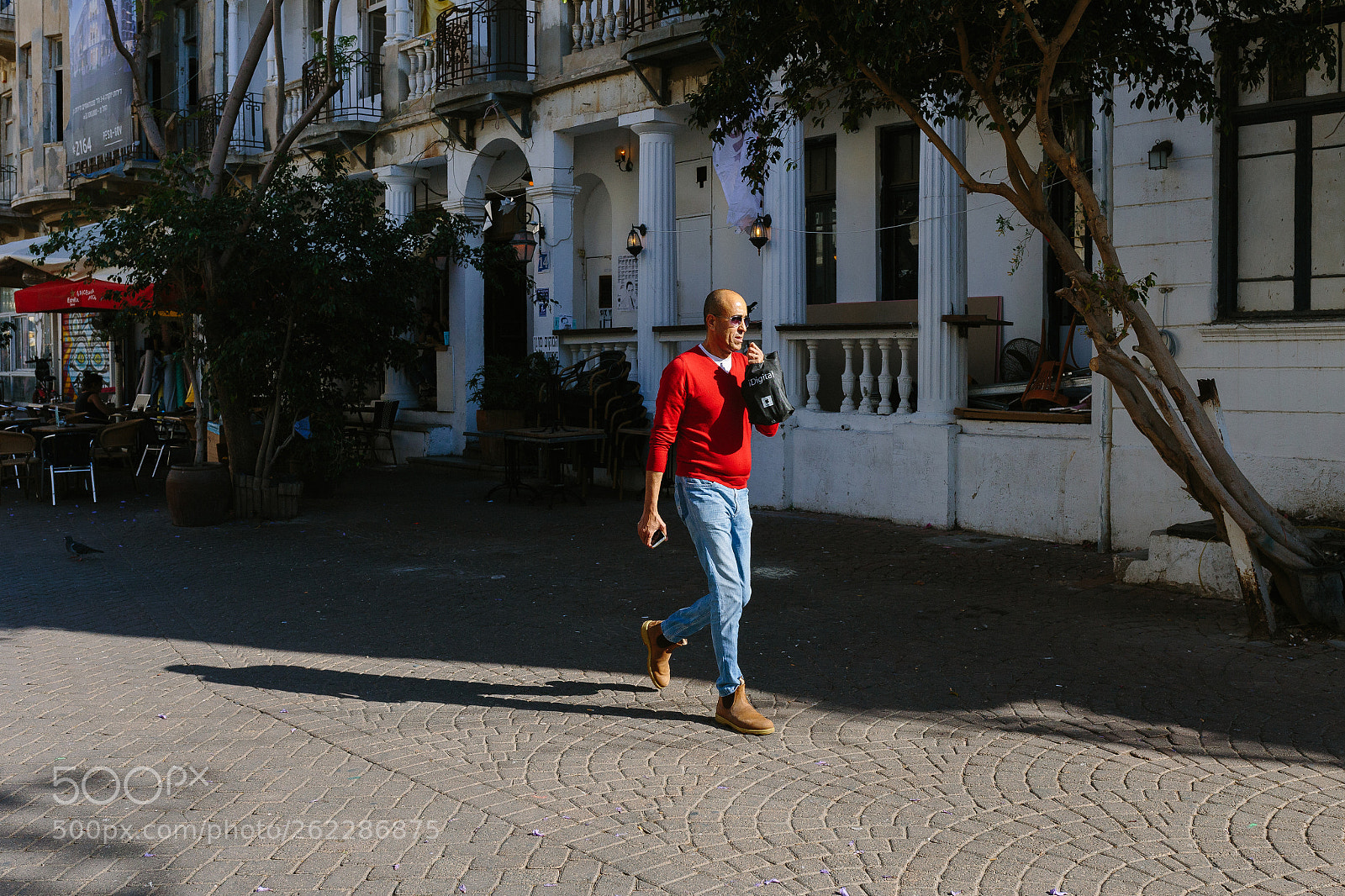 Canon EOS 6D sample photo. Man in red photography