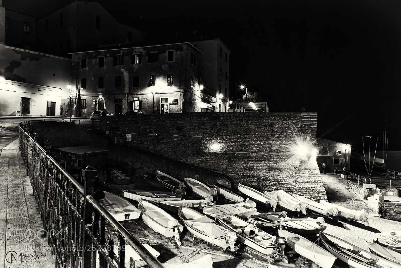 Nikon D5200 sample photo. Urban city () photography