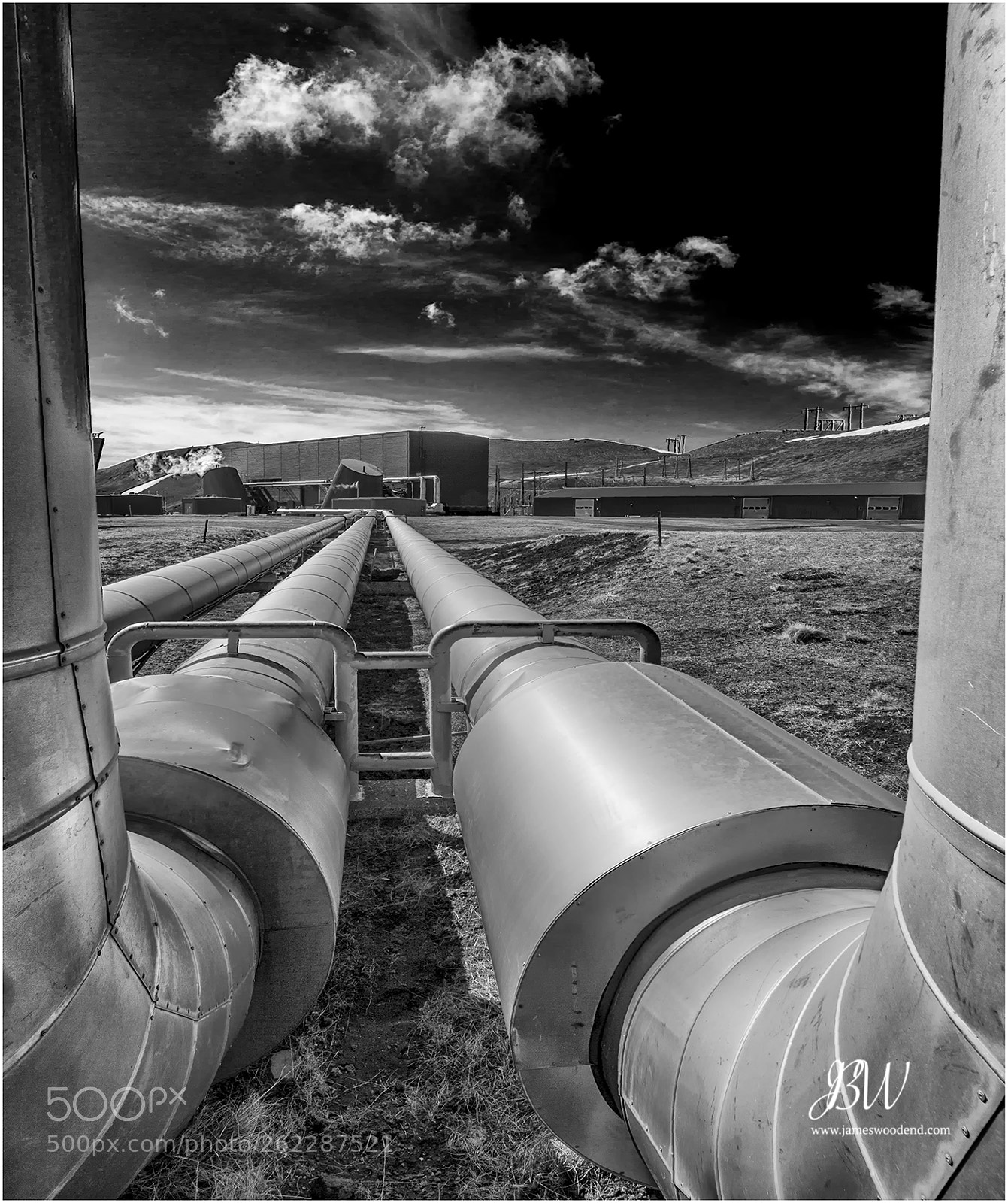 Canon EOS-1D Mark IV sample photo. Pipe line photography