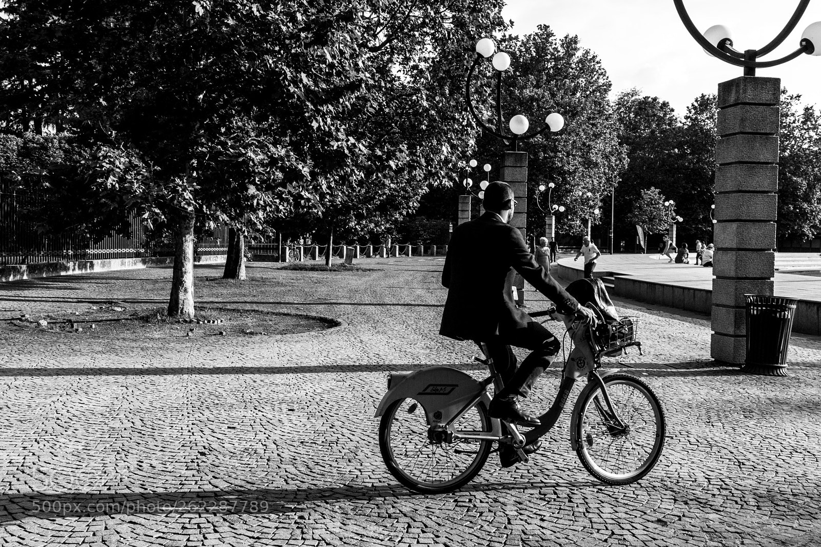 Canon EOS 750D (EOS Rebel T6i / EOS Kiss X8i) sample photo. Cycling photography