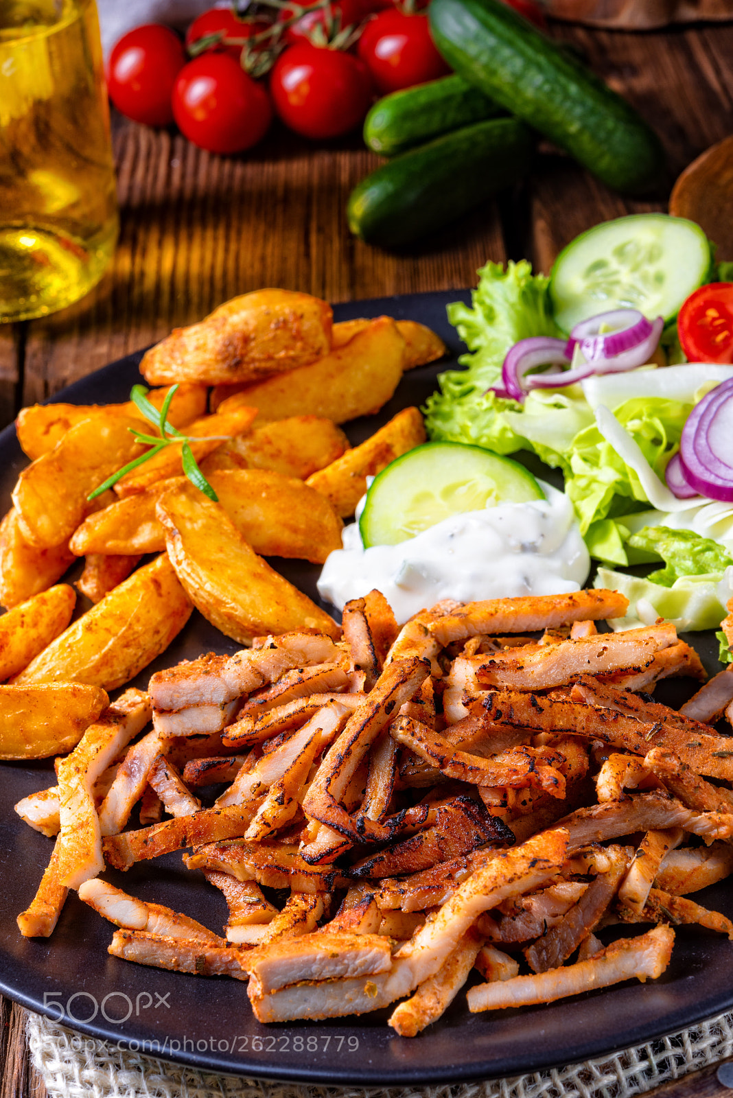 Nikon D810 sample photo. Rustic gyros plate it photography