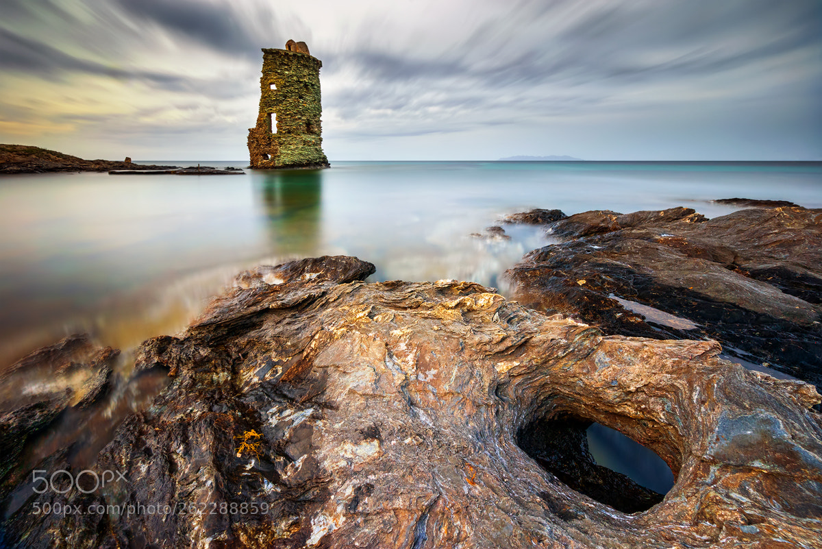 Sony a7R sample photo. Genovese tower santa maria photography