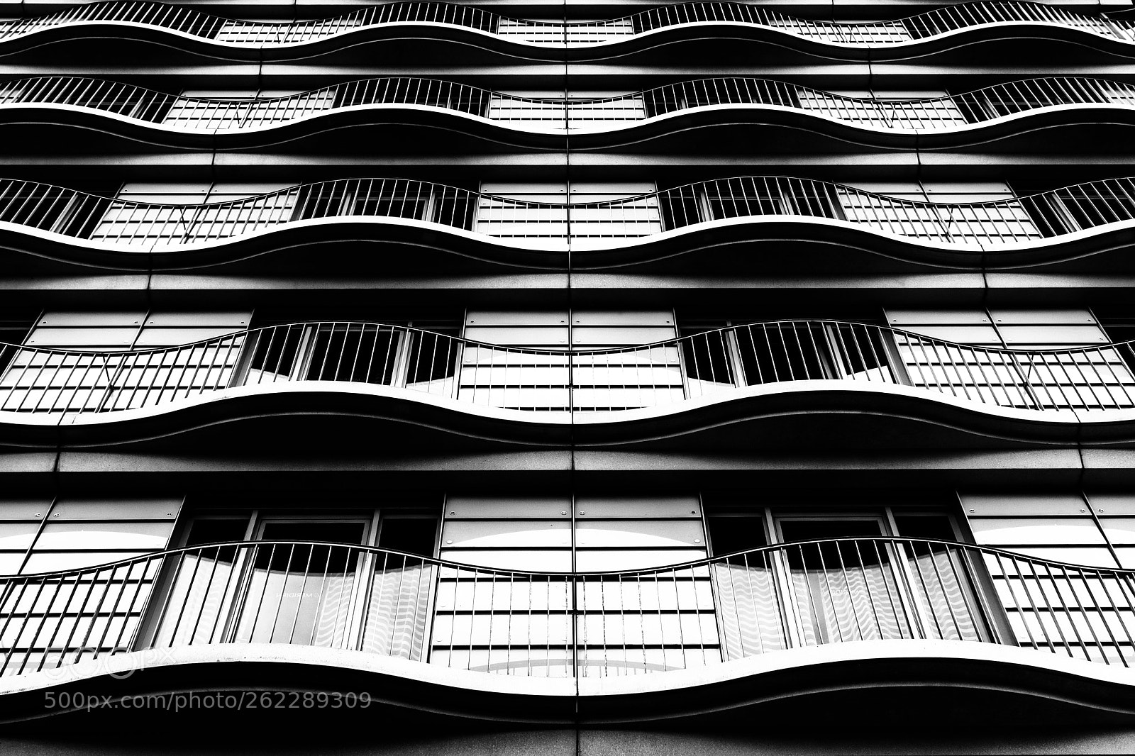 Nikon D5500 sample photo. Hotel facade photography