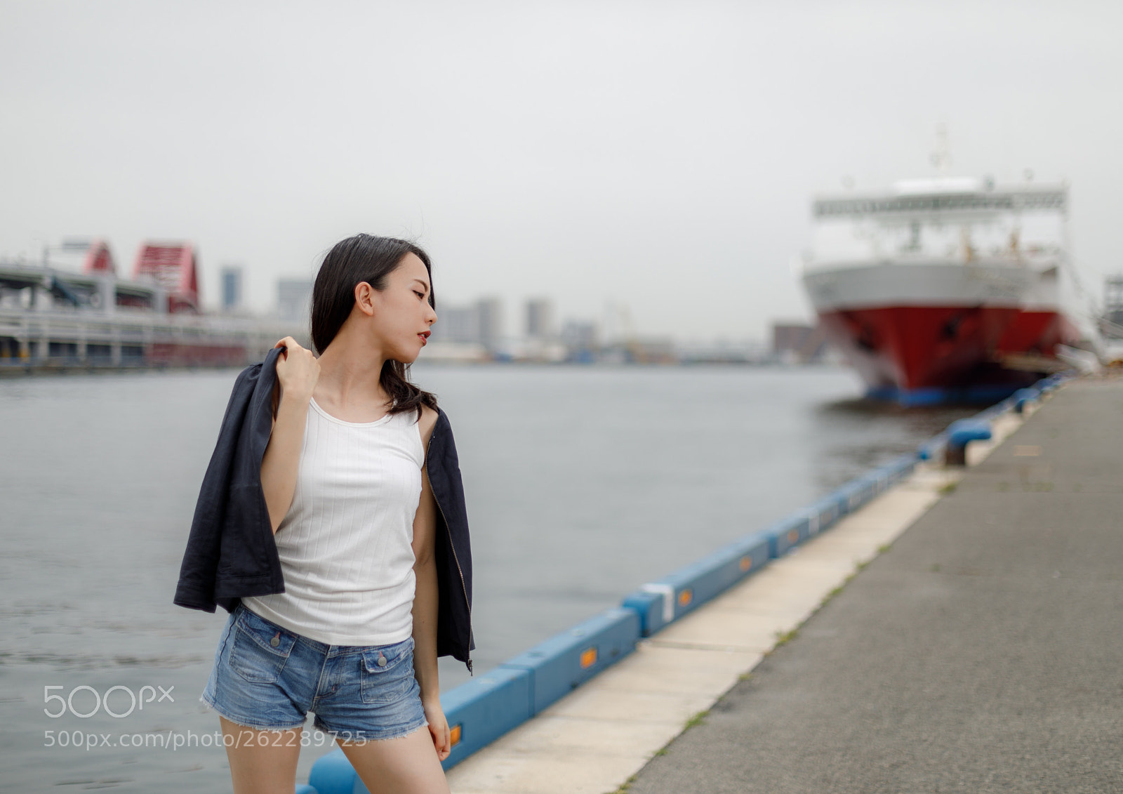 Canon EOS 5D Mark IV sample photo. Pier's girl photography