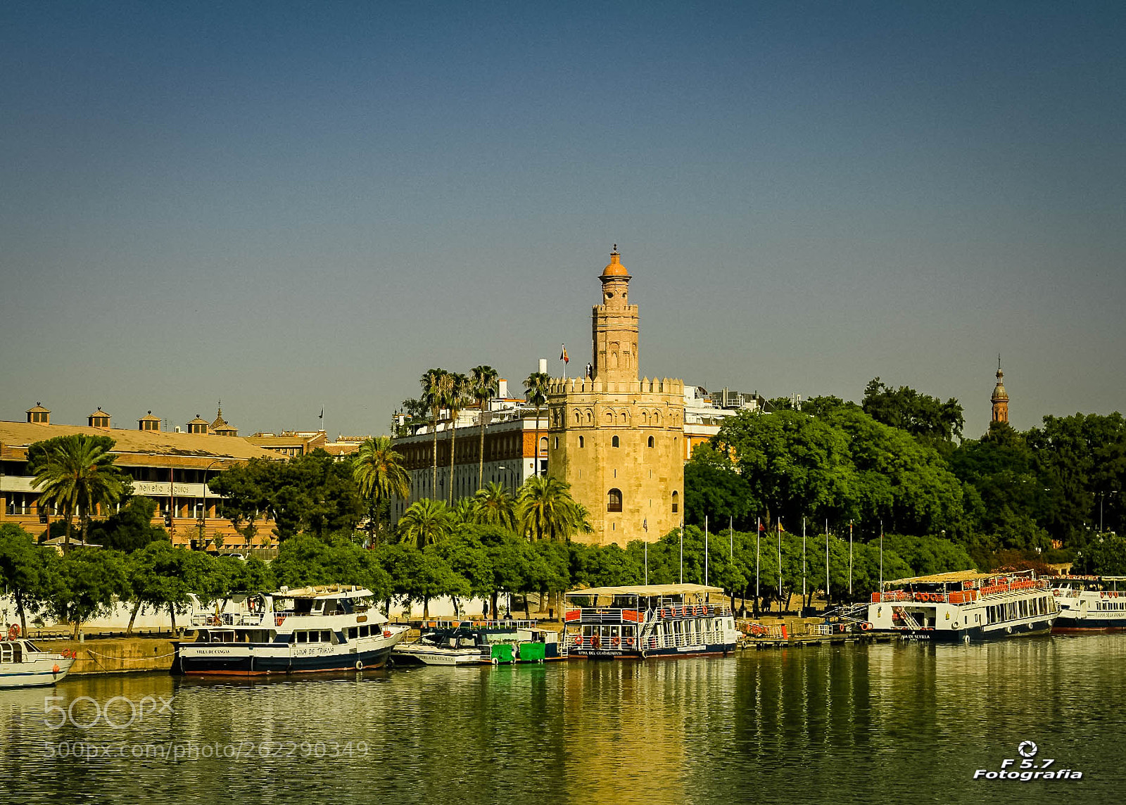Canon EOS 7D sample photo. Torre del oro 4 photography