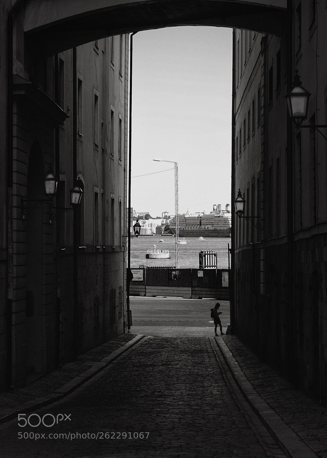Canon EOS 6D sample photo. Between light and shadow photography