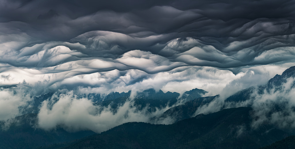Asperitas Clouds by Karol Nienartowicz on 500px.com