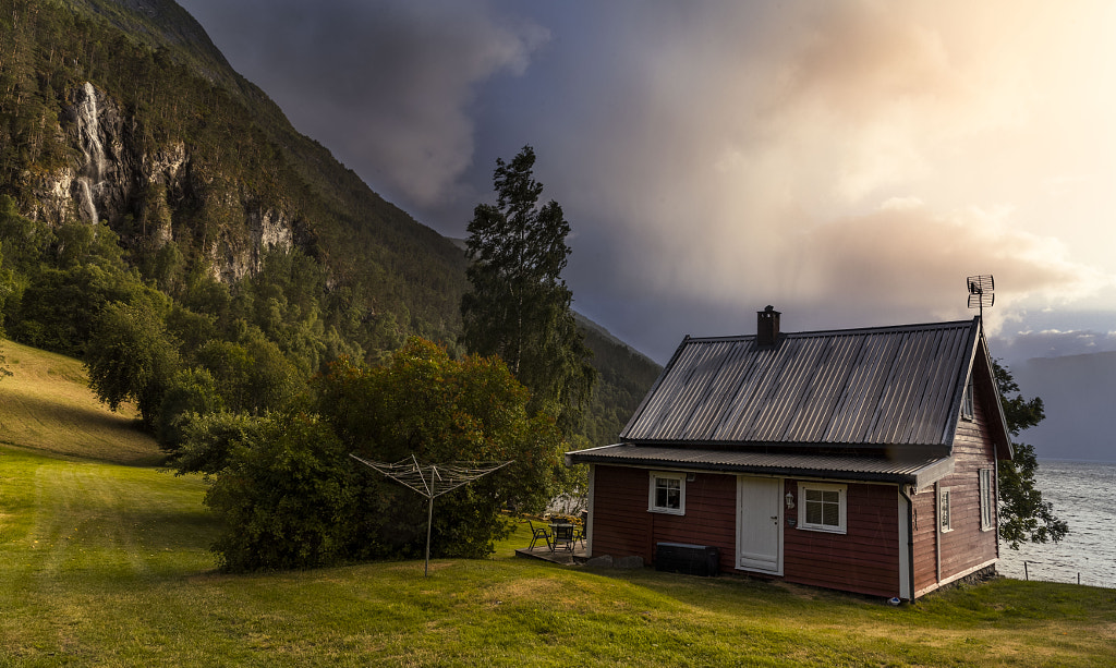 The cabin by the fjord by Jørn Allan Pedersen on 500px.com