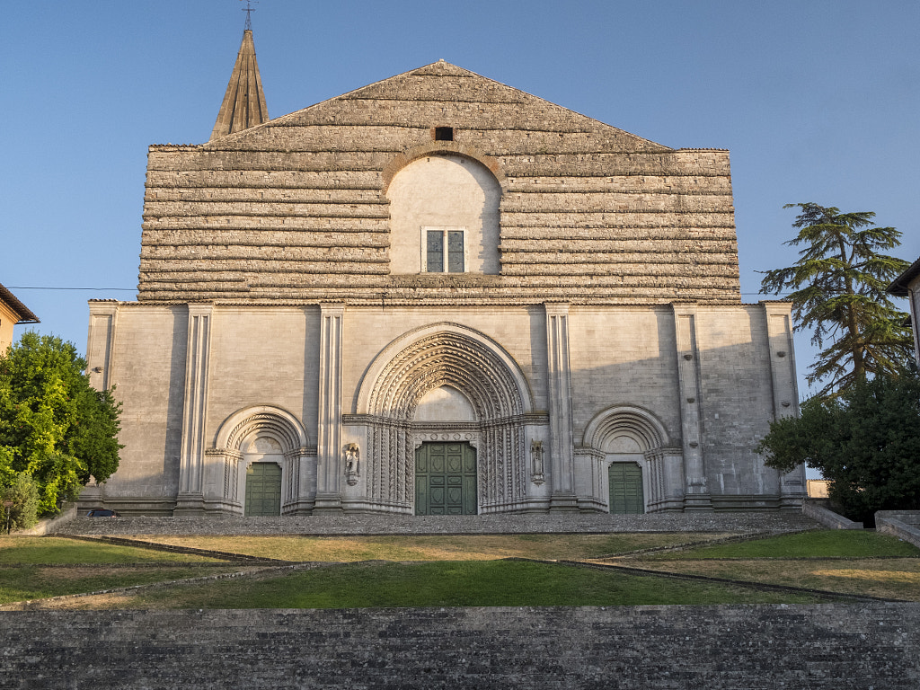 Church of San Fortunato in Todi, Umbria by Claudio G. Colombo on 500px.com