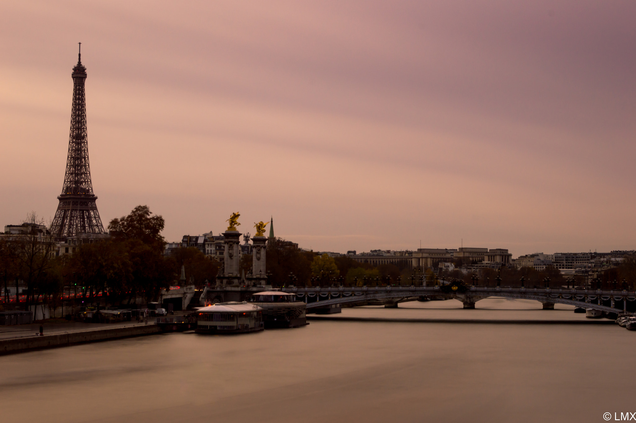 dusk on the Seine