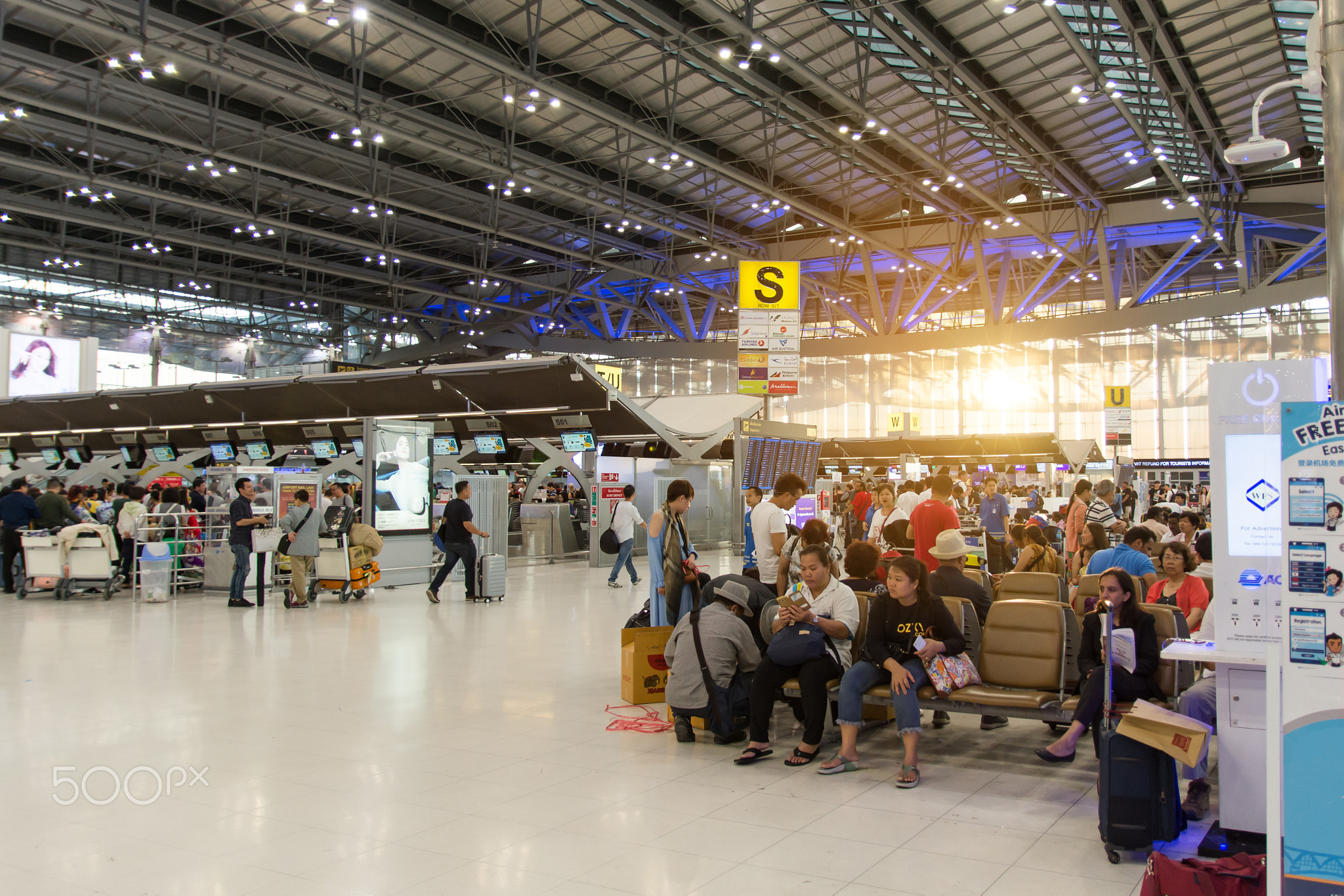 BANGKOK, THAILAND - March 16, 2018 : inside of Suvarnabhumi Airp