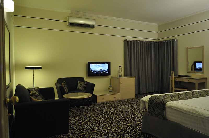 Deluxe King Room