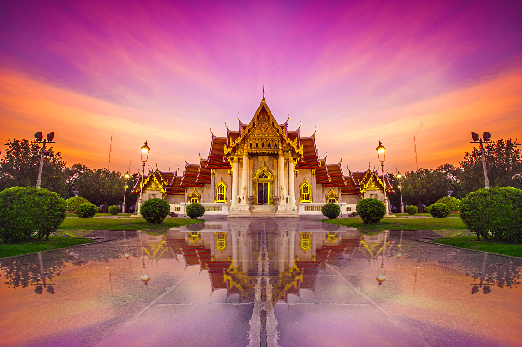 Wat Benchamabophit , Thailand by Krissakorn Krairan / 500px : A incredible picture depicting an beautiful view. Its colors are striking and blend flawlessly. Its layout is great, with its details are highly sharp.