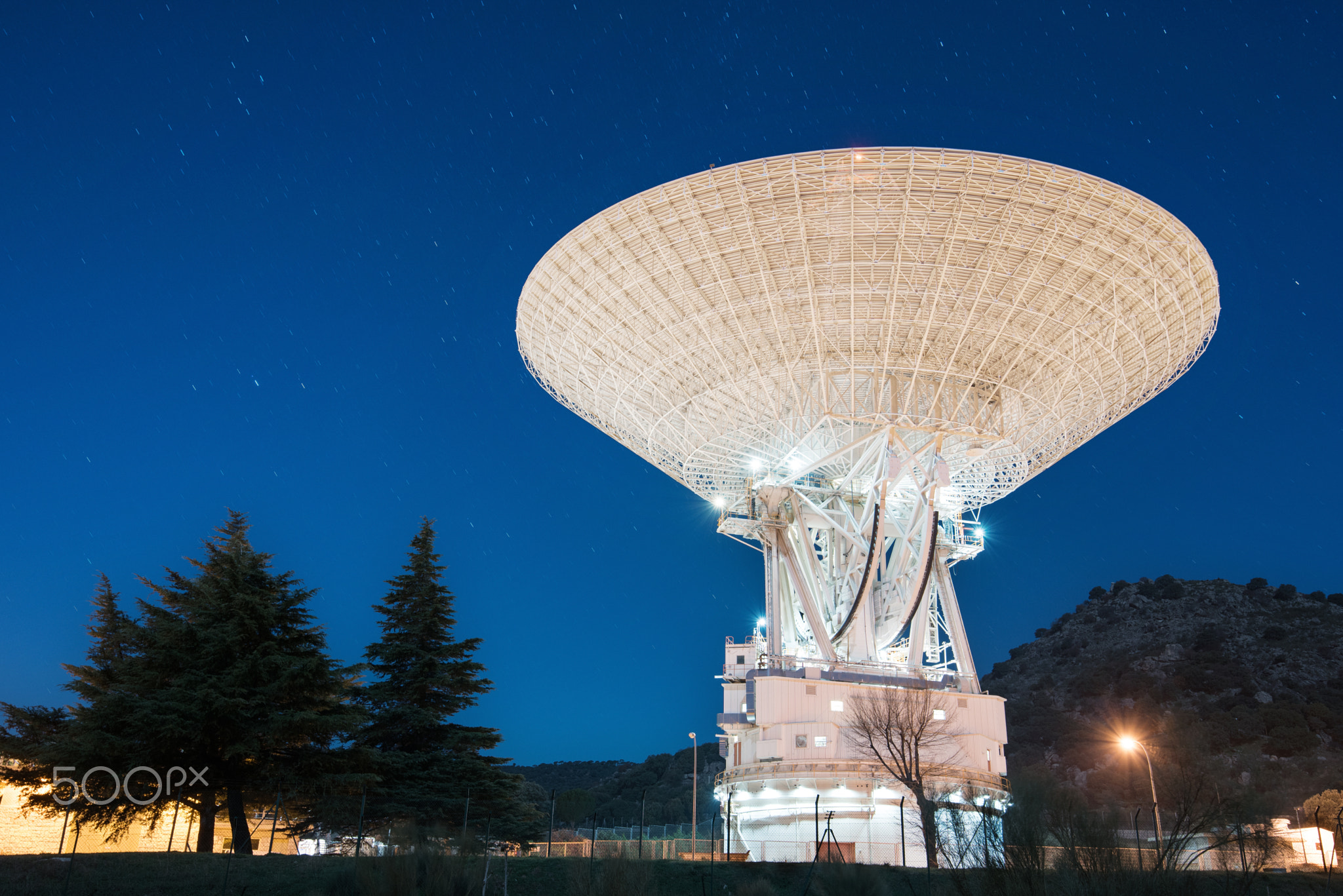 Night scene of Madrid Deep Space comunication complex. It is par