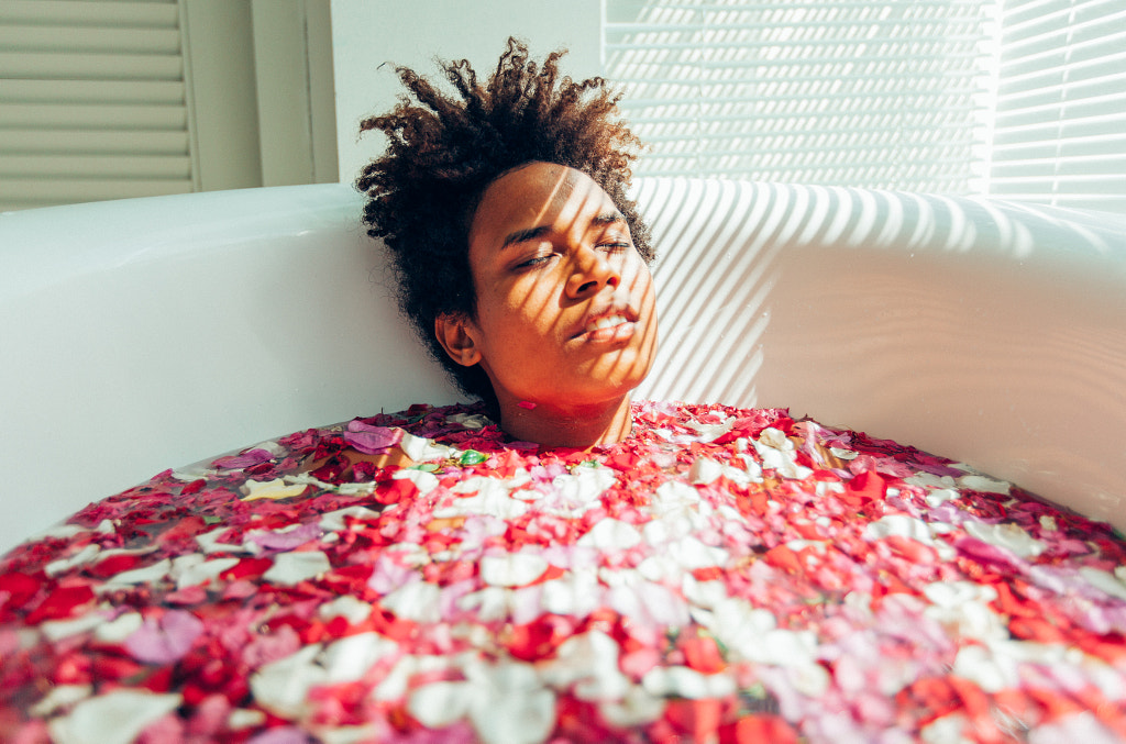 Afro american woman in white bath tub by Anton Hagen on 500px.com