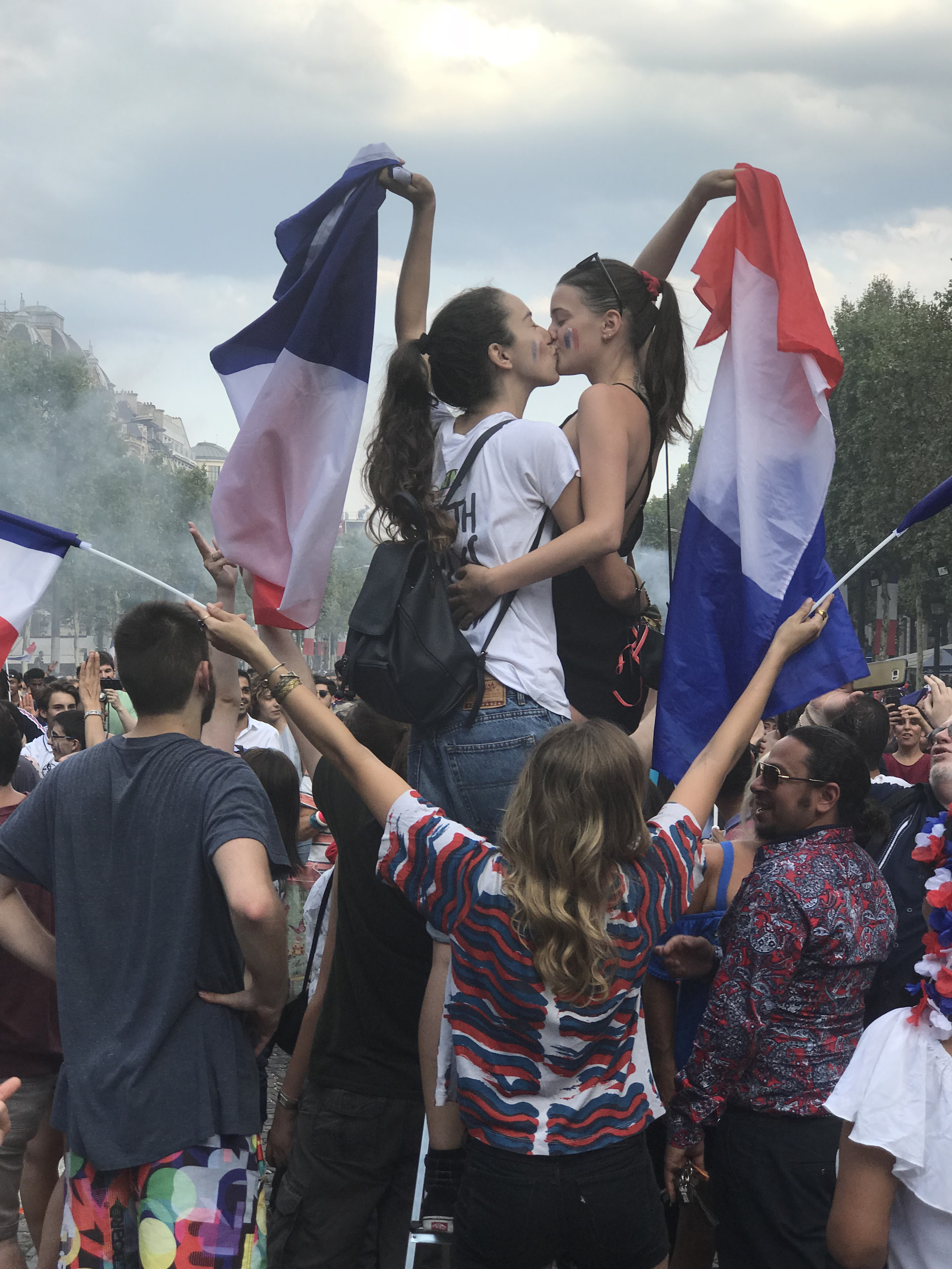 The french kiss of victory