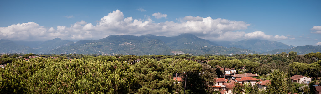 Marina di Pietrasantra by Tim Hyde on 500px.com