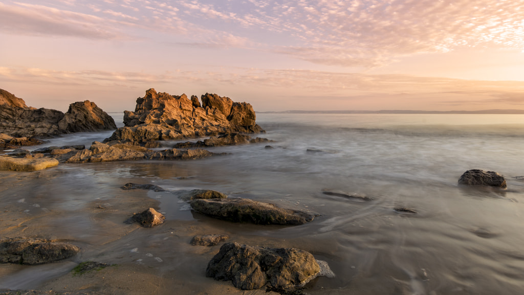 Barry Seascape by Roger Rlp / 500px
