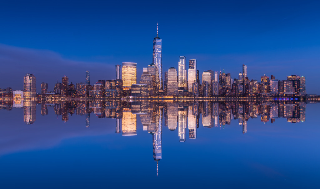 Manhattan in Blue, автор — John S на 500px.com