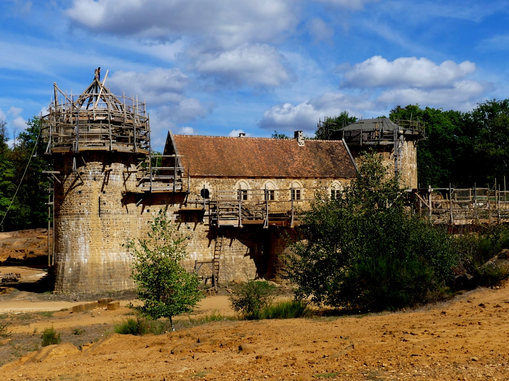 Un vieux château tout neuf ! V2?webp=true&sig=253c027593c77fea40ce20a45f8e31832ddec2b332db043ae5e74bfbb85ecf08