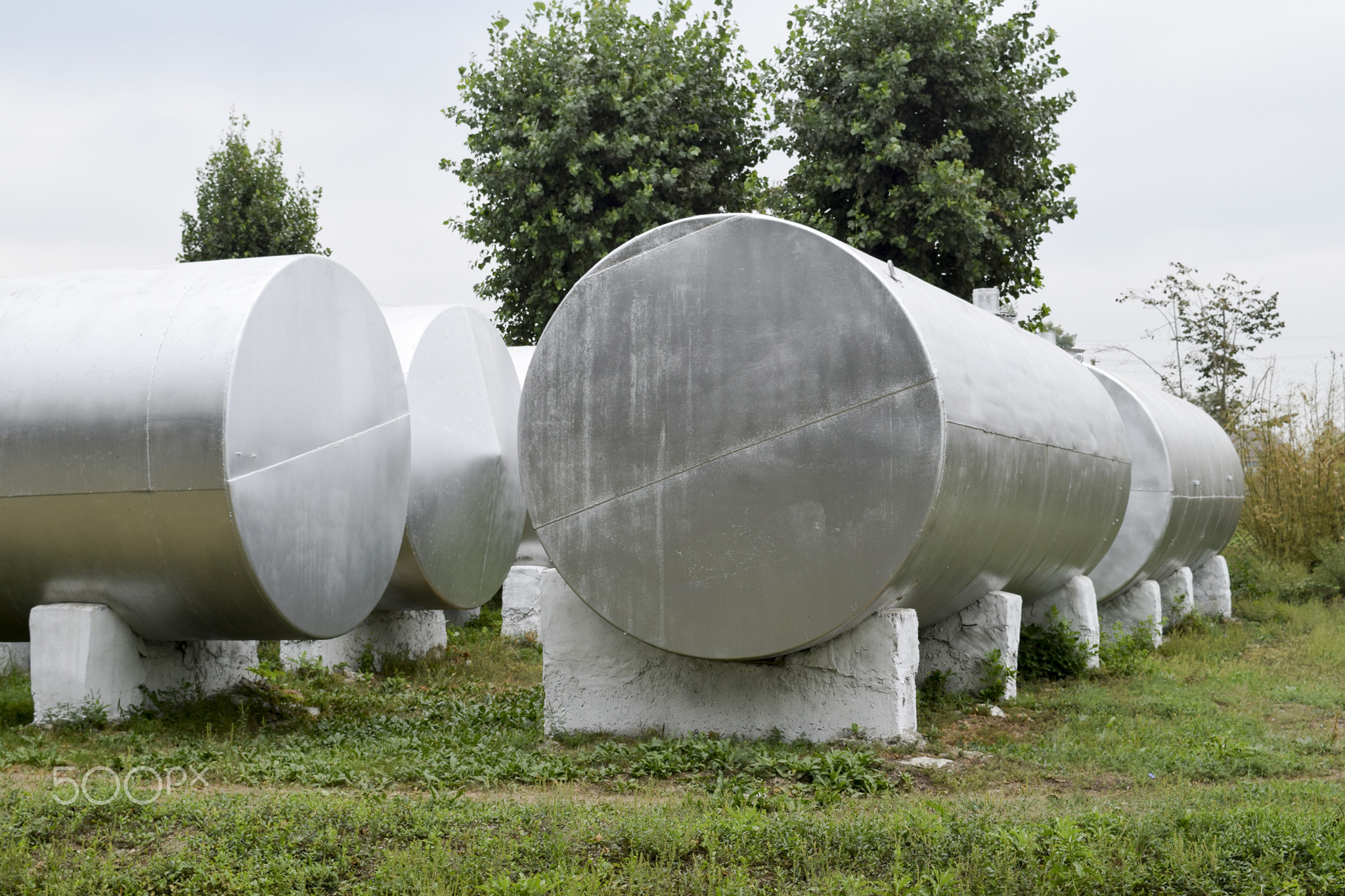 Silver tanks for storage of fertilizers