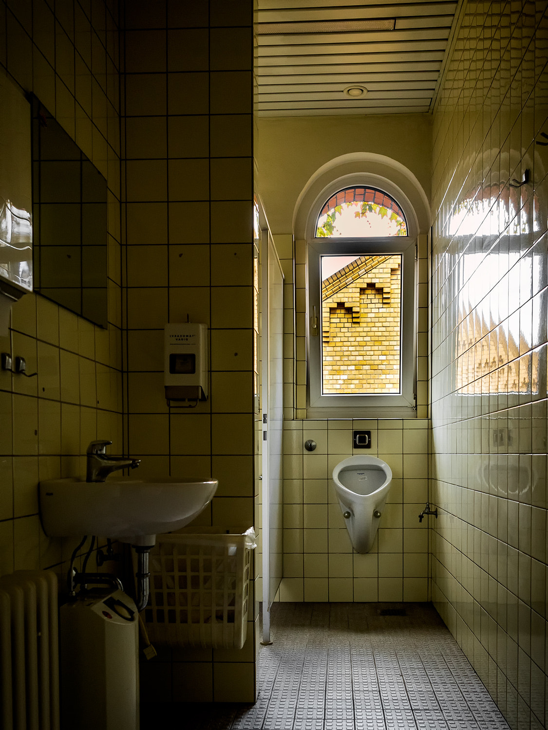 v2?sig=df7dfbdc6691df89a6036af09a2c7a320e992d50be7d3ab44d80620c2b36de4e