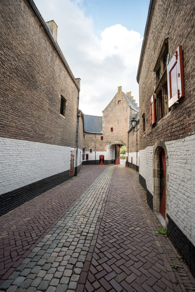 an alley in the city by Marcel Derweduwen on 500px.com