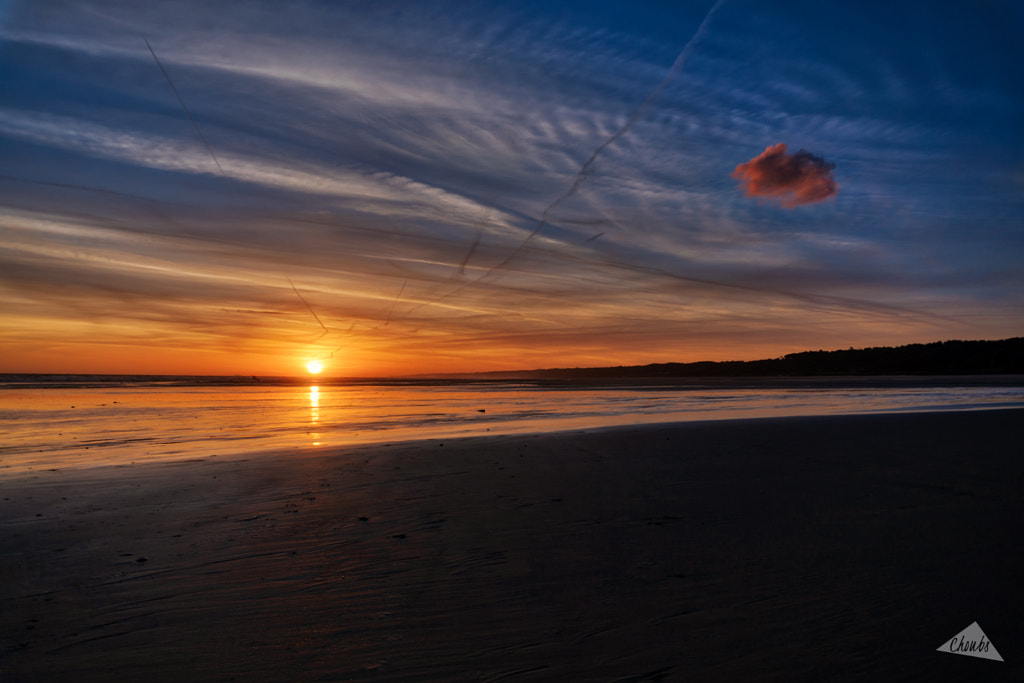 Equilibrium (between Sun and Cloud) by Monsieur Choubs on 500px.com