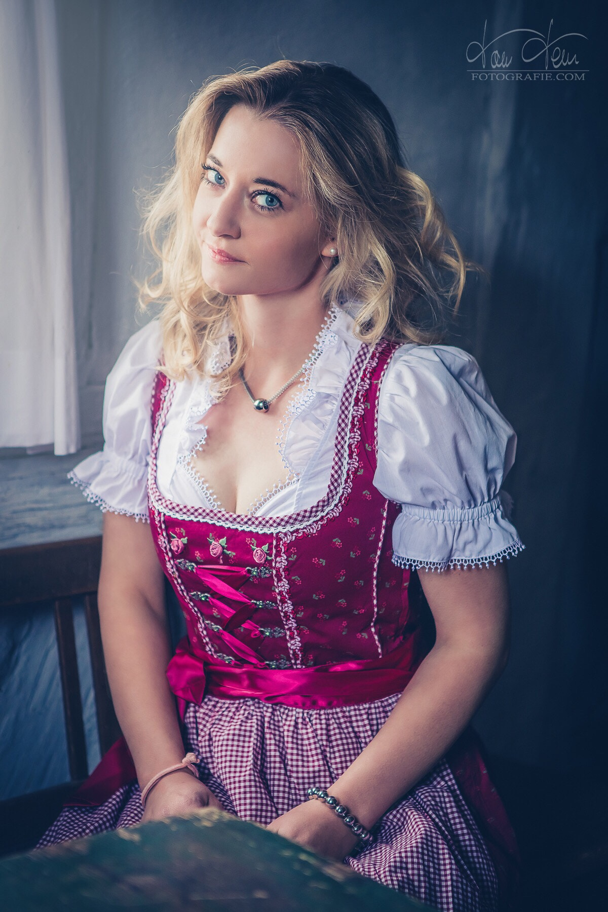 Dirndl Fashion 1