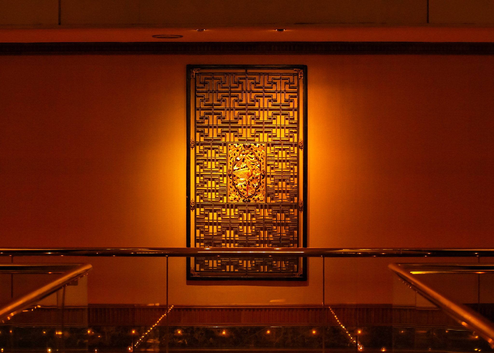 Wall Decor At Regent Singapore