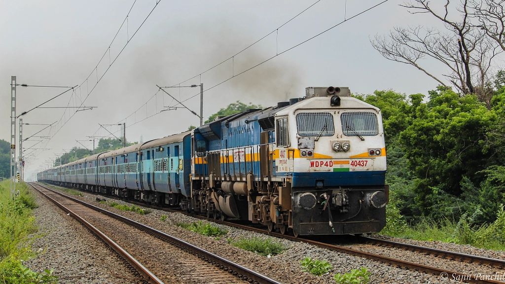 Balaji Express by Sajin Panchil on 500px.com